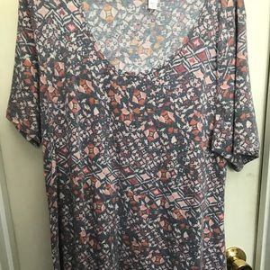 LulaRoe Perfect T